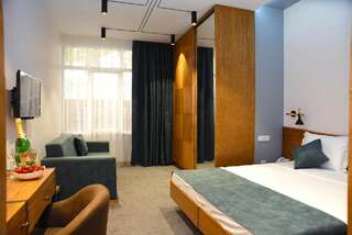 Мини-отель R&R Hotel Ереван Улучшенный двухместный номер с 1 кроватью или 2 отдельными кроватями-4